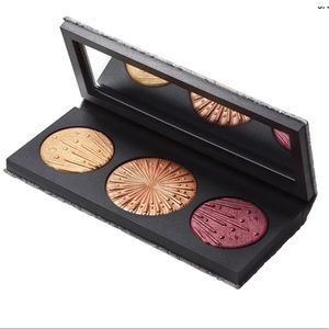 MAC Flashing Ice Extra Dimension